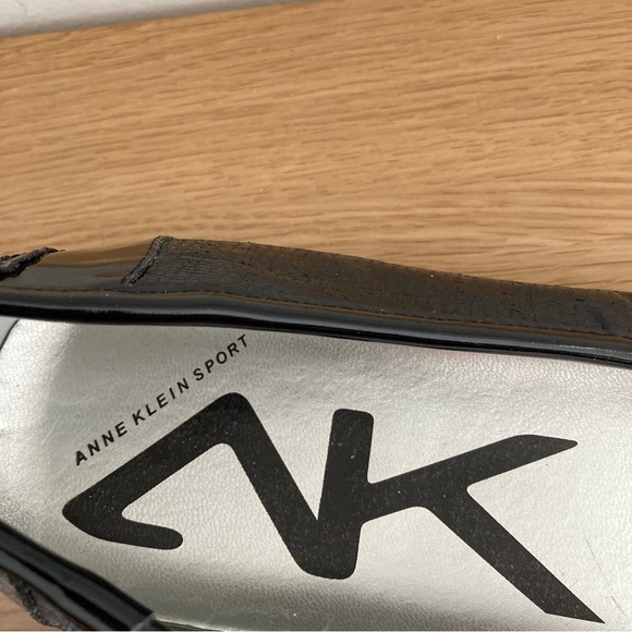 Anne Klein Size 11 Black Flats - NWOT - Picture 5 of 8